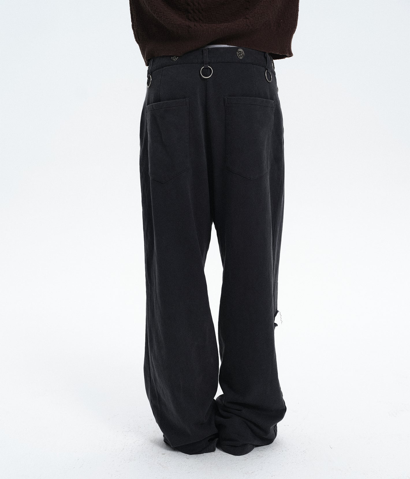 Antique Coin Ring-Detail Contrast-Stitch Washed Sweatpants