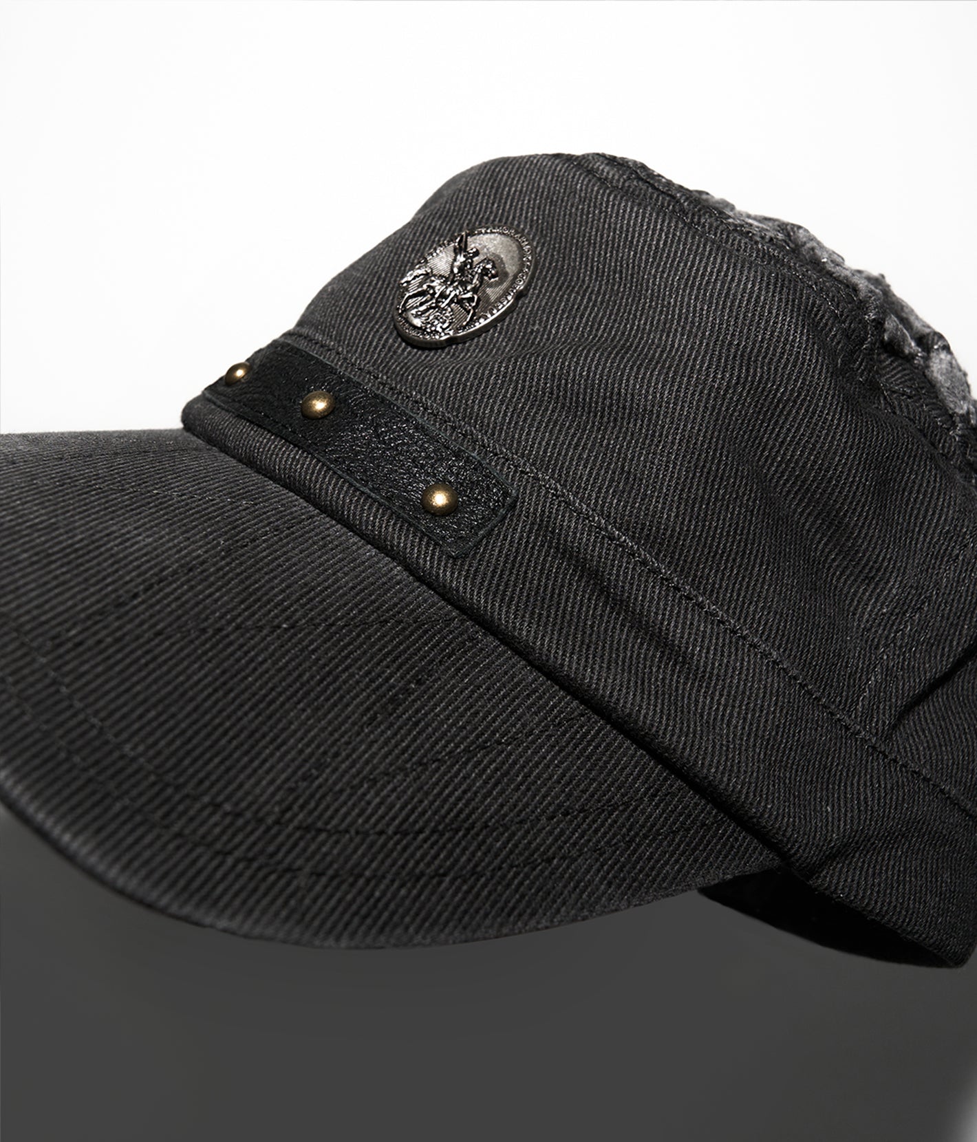 Coin-Emblem Distressed Military Cap | Richill Melancholy
