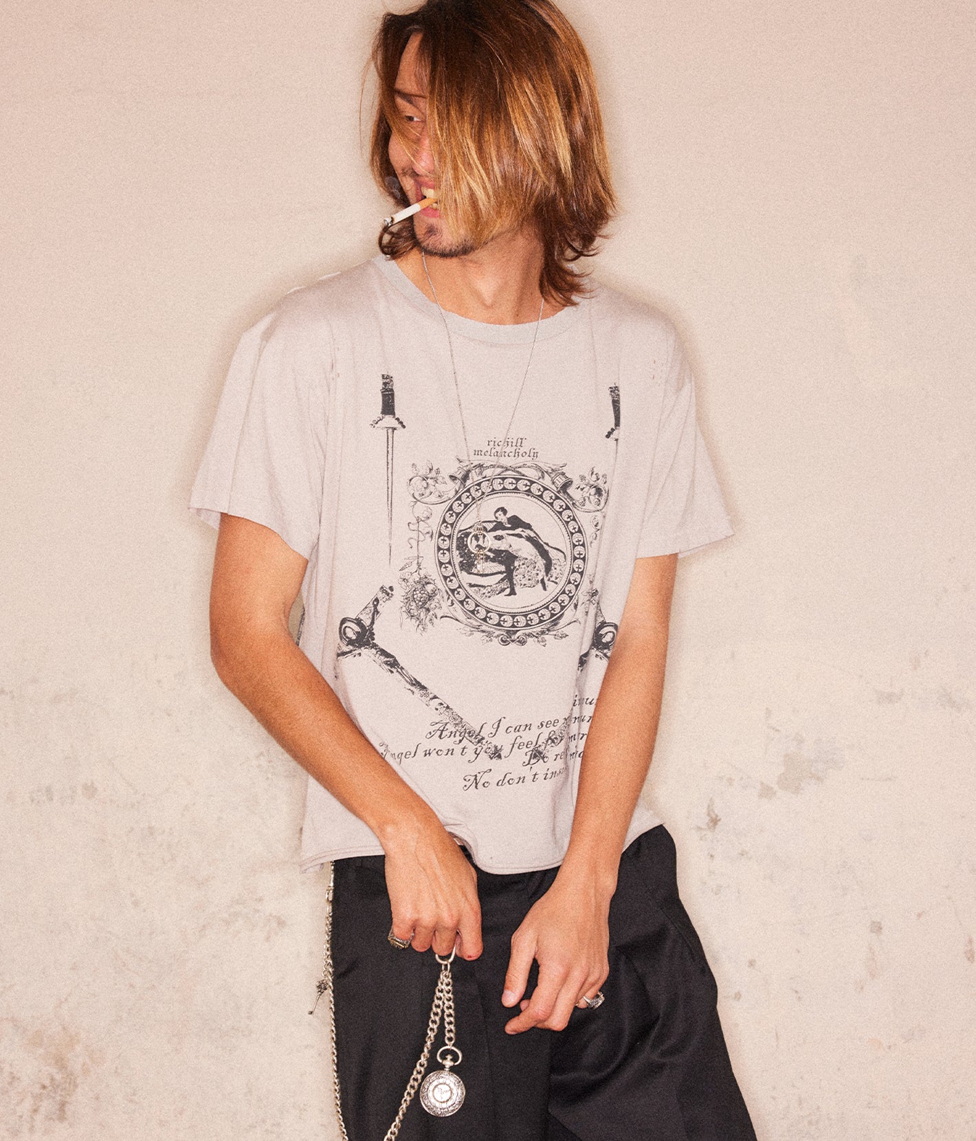 Dagger Frame Distressed Tee | Richill Melancholy